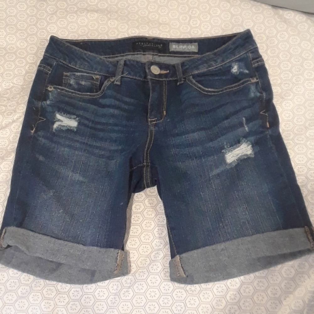 Aeropostel Bermuda shorts